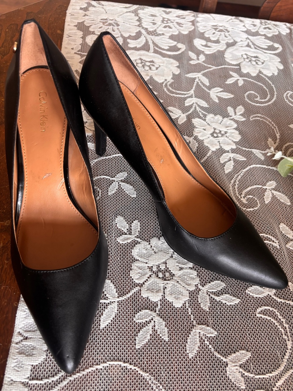 Calvin Klein Women’s Black Women's Pointed Toe High Heels, size 8.5. Like New